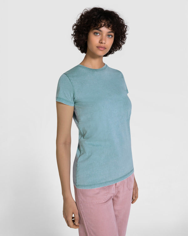 Fiyi CA2201 Mujer